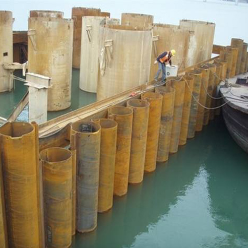 贵港钢护筒现场安装